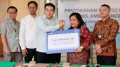 TANDA TANGAN PKS, Direktur Utama RSUP Prof Dr RD Kandou Manado, Prof Dr dr Starry Rampengan SpJP(K) FIHA MARS MHKes, (kiri) dan RCEO BRI Region 16 Manado Elizabeth Primasari, Elizabeth Primasari, (kanan) usai penandatanganan Perjanjian Kerja Sama antara RSUP Kandou dan BRI Region 16 Manado mengenai pengelolaan bank operasional dan keuangan rumah sakit. (ist)